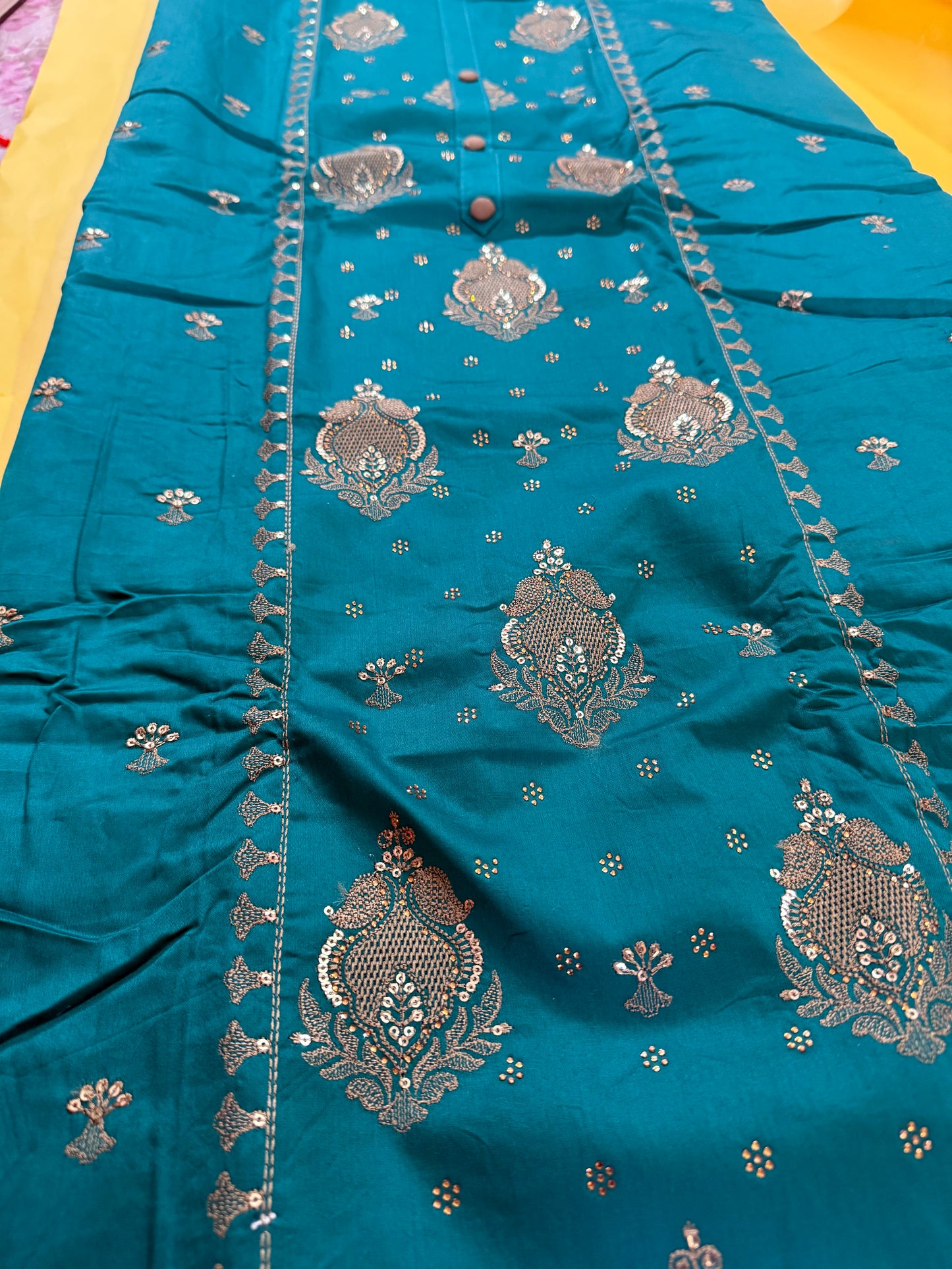 Elegant unstitched salwar suits in pure cotton with thread work and chiffon dupatta (DCUS00012)